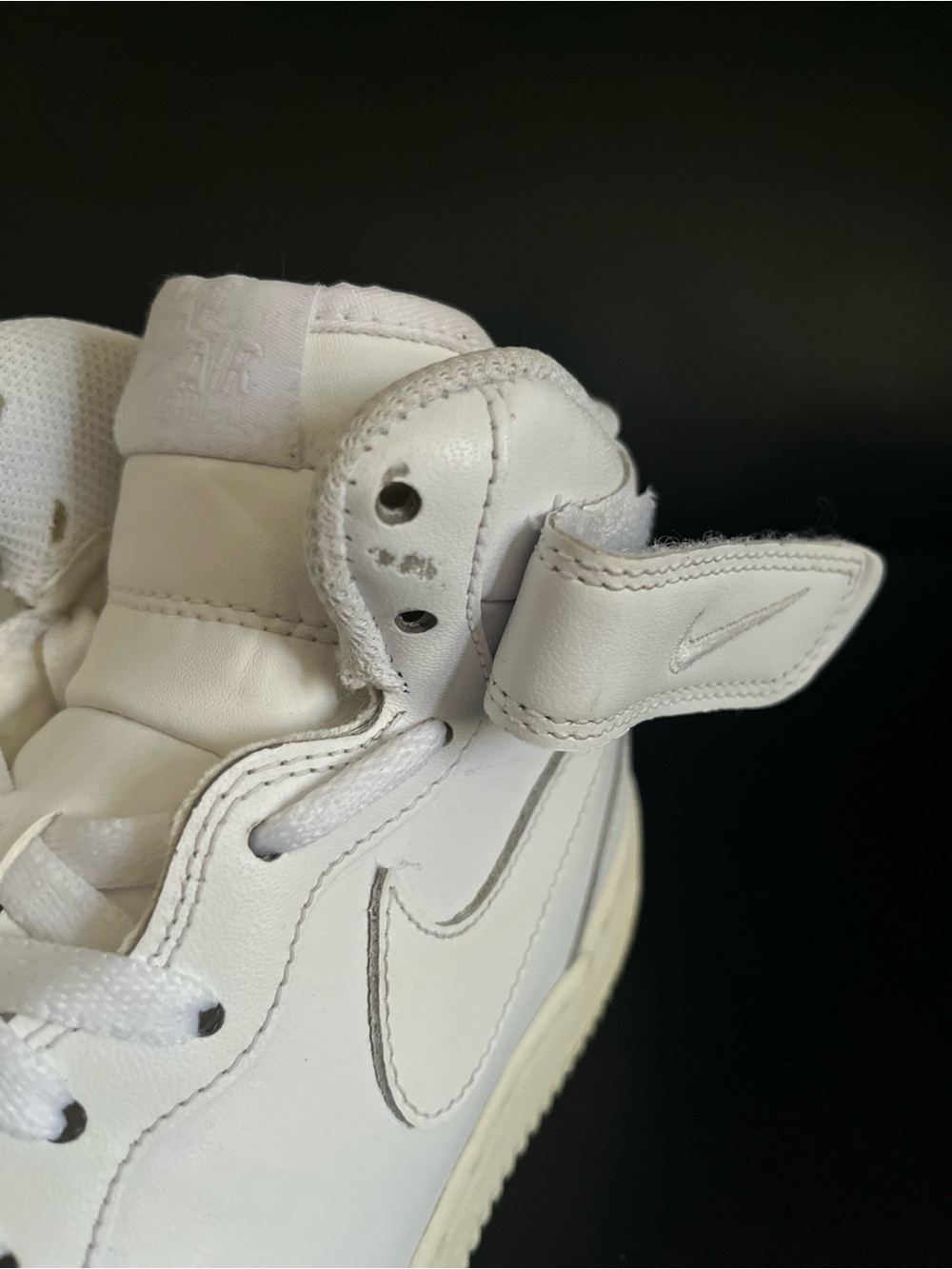 Nike Air Force 1 Mid ‘07 Triple White AF1 Shoes - Men’s 8 - Picture 9 of 12